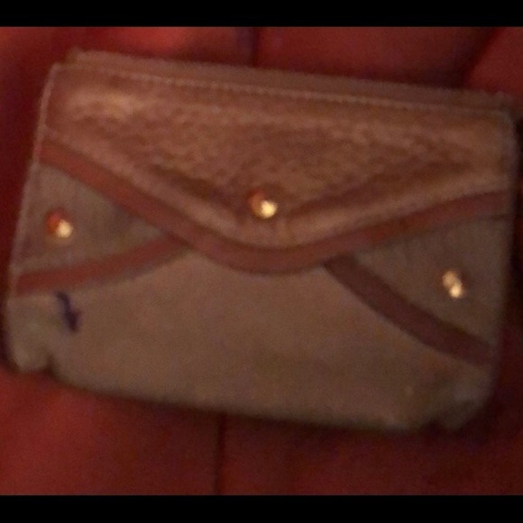 Cole Haan  gold / tan mixed media card case goes with bag shown in pics - Picture 3 of 6